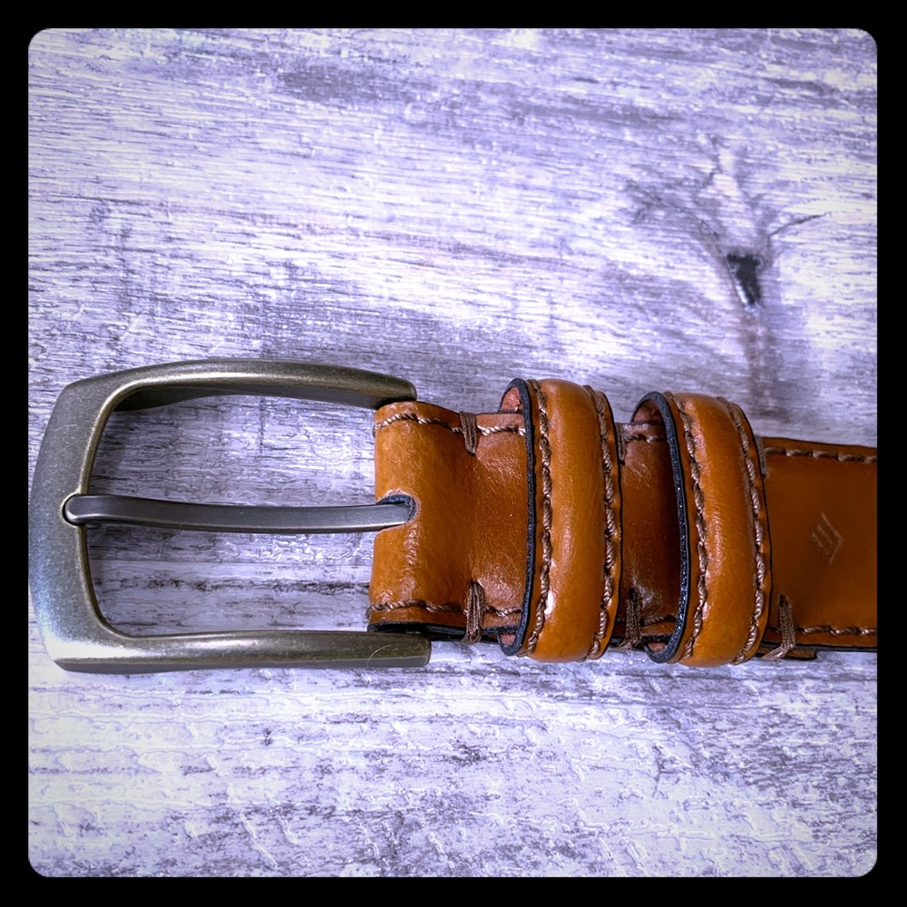 Joseph Abboud tan leather belt. Men’s size 40